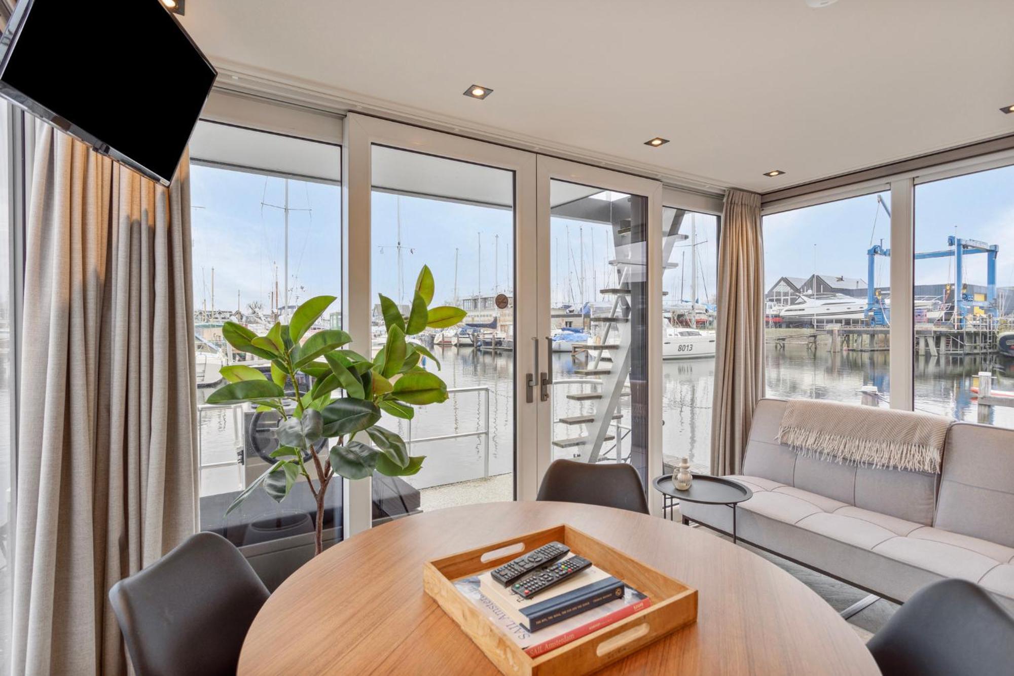 Luxurious Waterloft Near Beach And Centre By Weltevreden Experience Zeewolde Kültér fotó