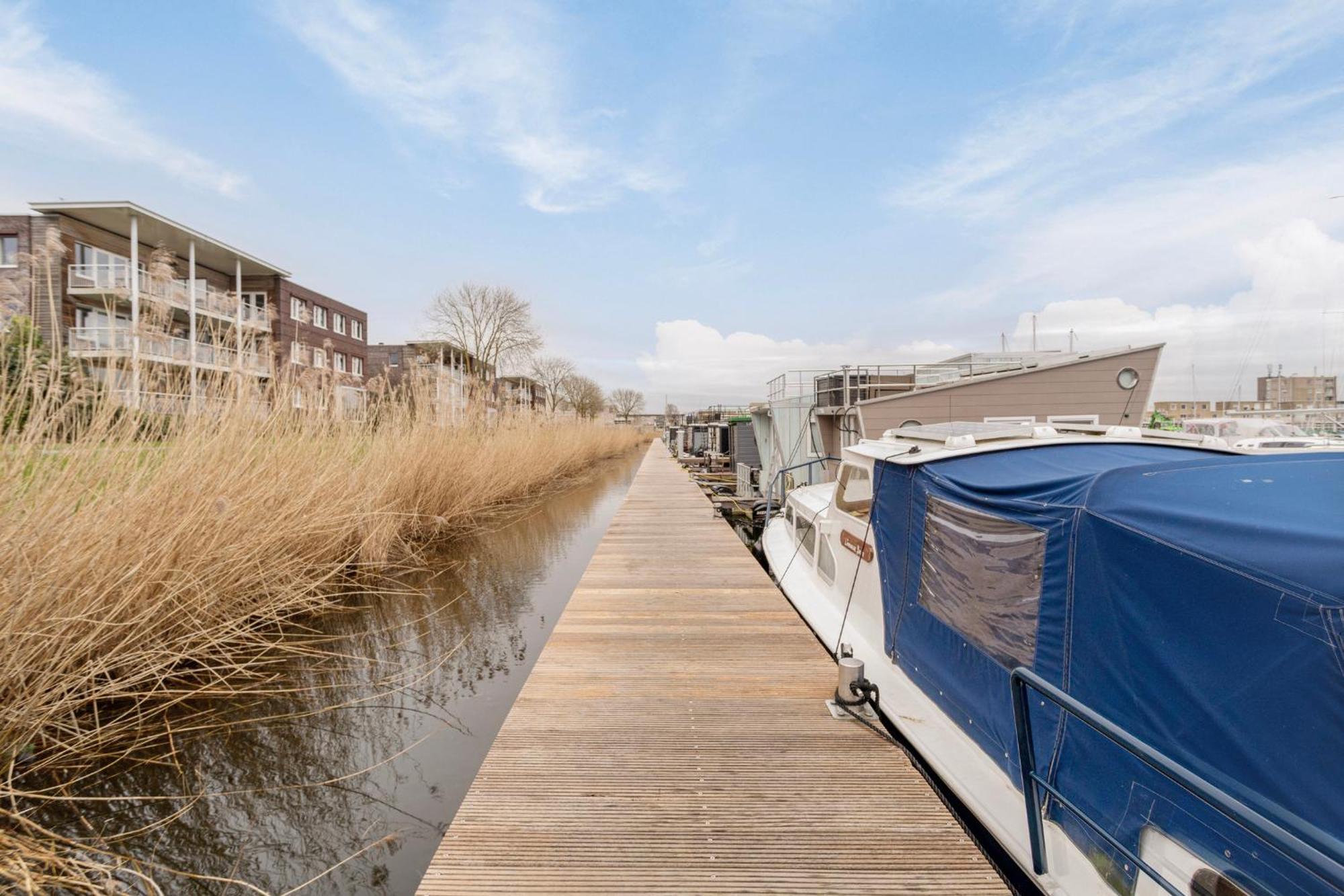 Luxurious Waterloft Near Beach And Centre By Weltevreden Experience Zeewolde Kültér fotó