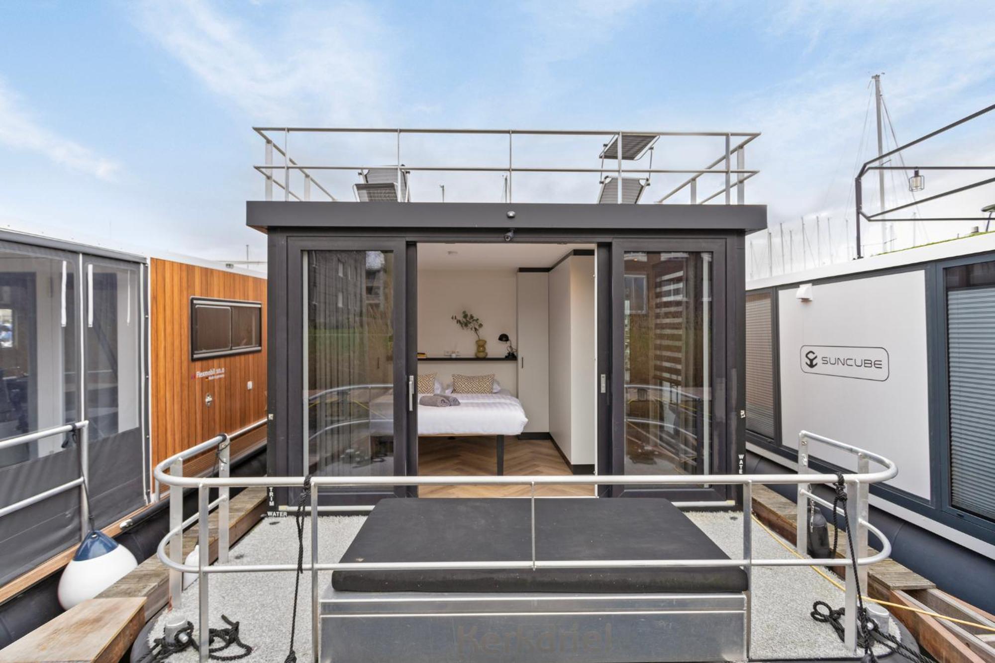 Luxurious Waterloft Near Beach And Centre By Weltevreden Experience Zeewolde Kültér fotó