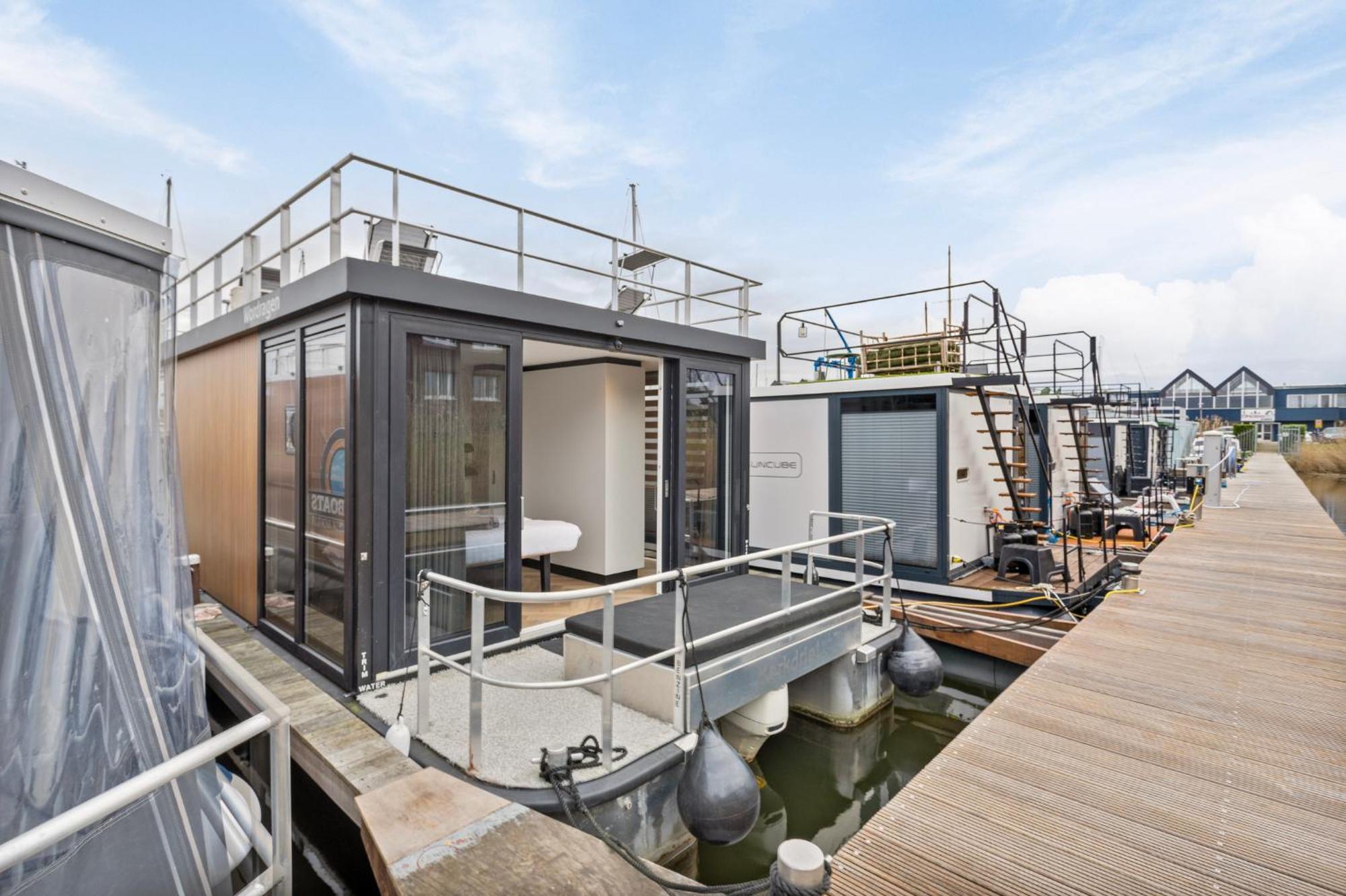 Luxurious Waterloft Near Beach And Centre By Weltevreden Experience Zeewolde Kültér fotó