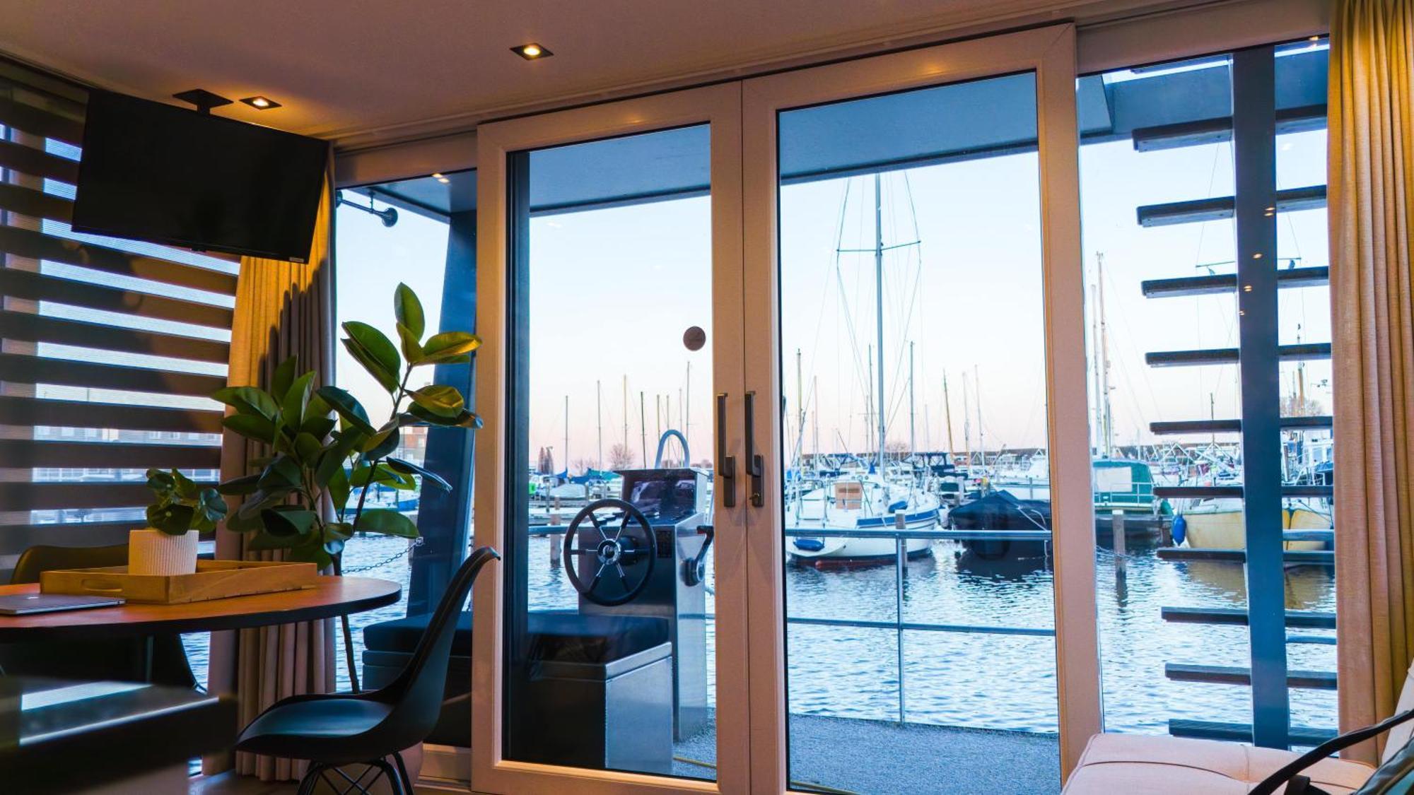 Luxurious Waterloft Near Beach And Centre By Weltevreden Experience Zeewolde Kültér fotó